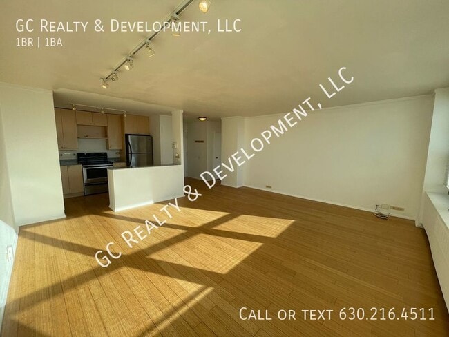 Foto del edificio - ***26TH FLOOR / 1 BDRM / WEST VIEWS / ROOF...