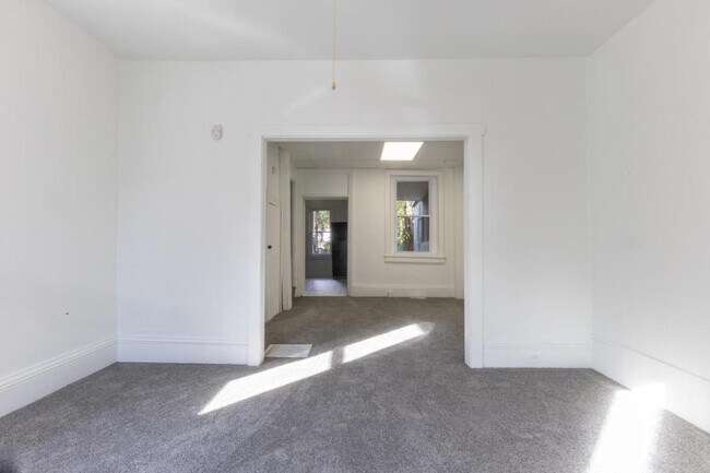 Building Photo - 1011 Willow Street