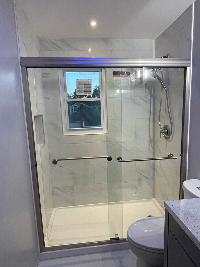 kholer fixtures - 405 49th St