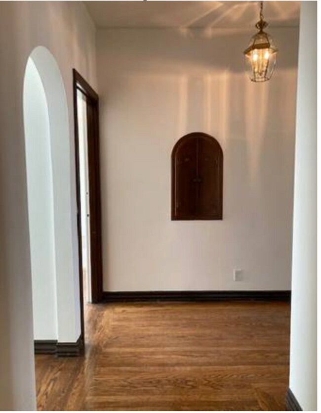 Foto del edificio - 401 Avila St
