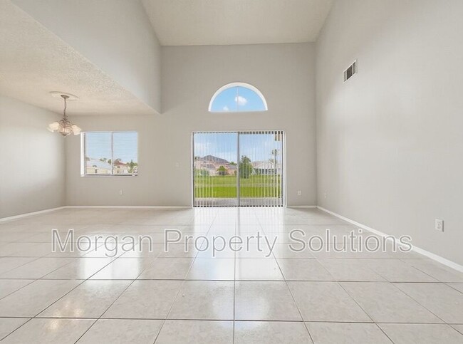 Foto del edificio - 1017 Whalebone Bay Dr