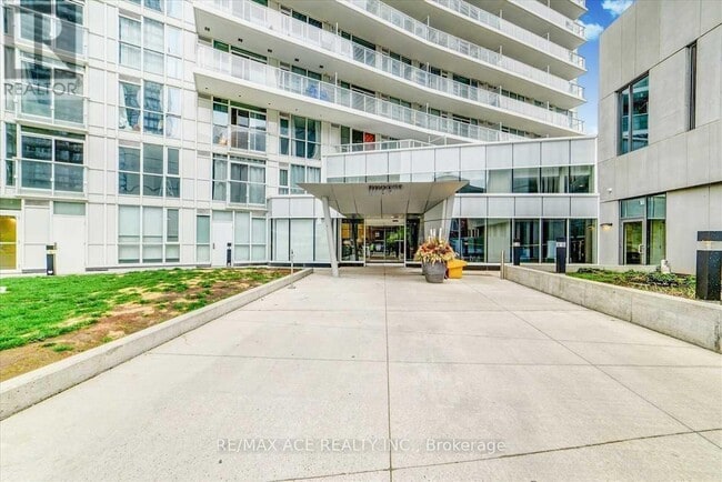 Building Photo - 75-3375 Queens Wharf Rd