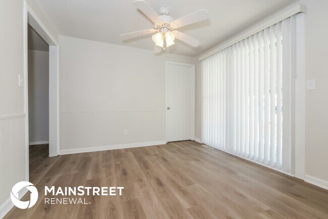 Foto del edificio - 1045 Lindenwood Ln