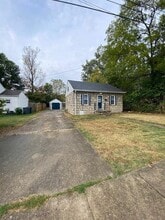Building Photo - 140 Brown Ave