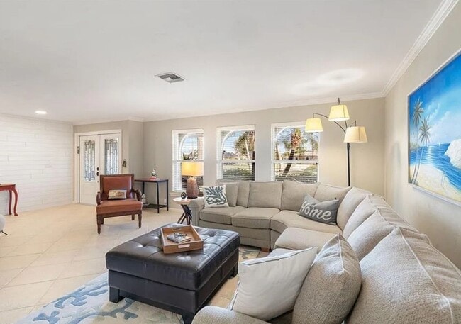 Foto del edificio - Annual Furnished or Seasonal Short Term Re...