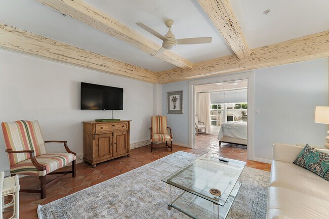 Building Photo - 235 Sunrise Ave