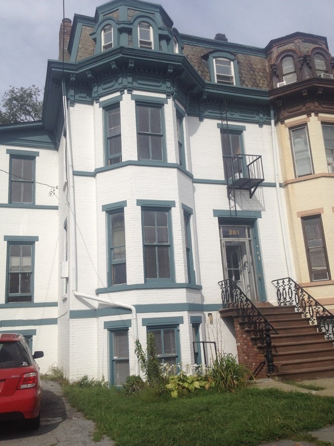 261 Grand St, Newburgh, NY 12550 Apartments in Newburgh, NY