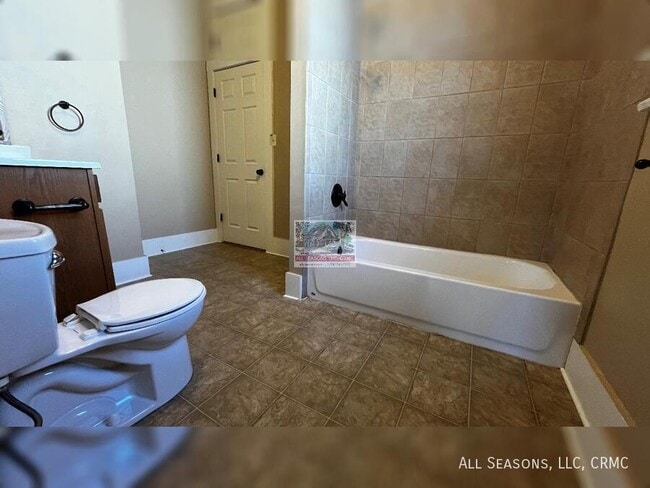 Foto del edificio - 17 W Fountain Blvd