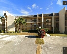 Building Photo - 8429 Forest Hills Dr
