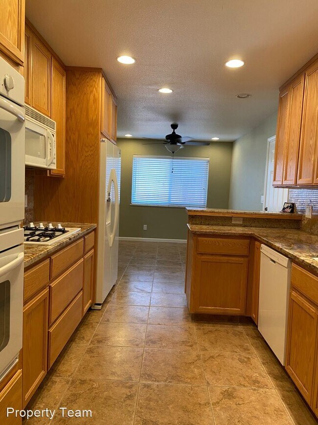Building Photo - 3 br, 2 bath House - 511 Buena Vista Dr