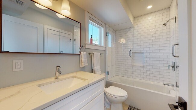 Foto del edificio - 459 E 8th St