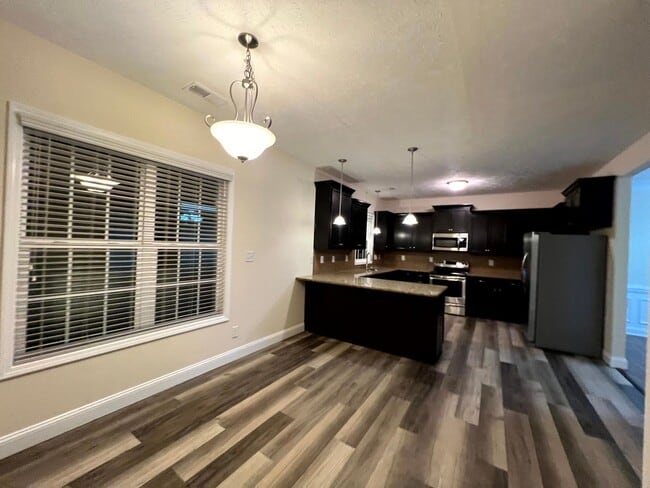 Building Photo - 2458 Market Hill Dr