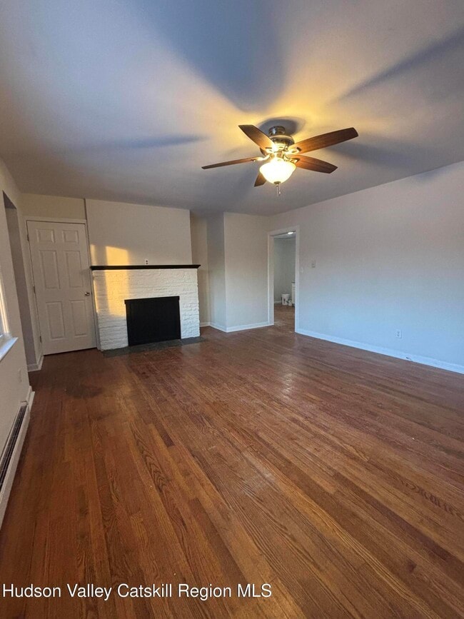 Building Photo - 1982-1984-1984 NY-32