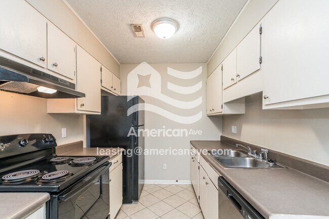 Foto del edificio - 3536 Torbay Dr