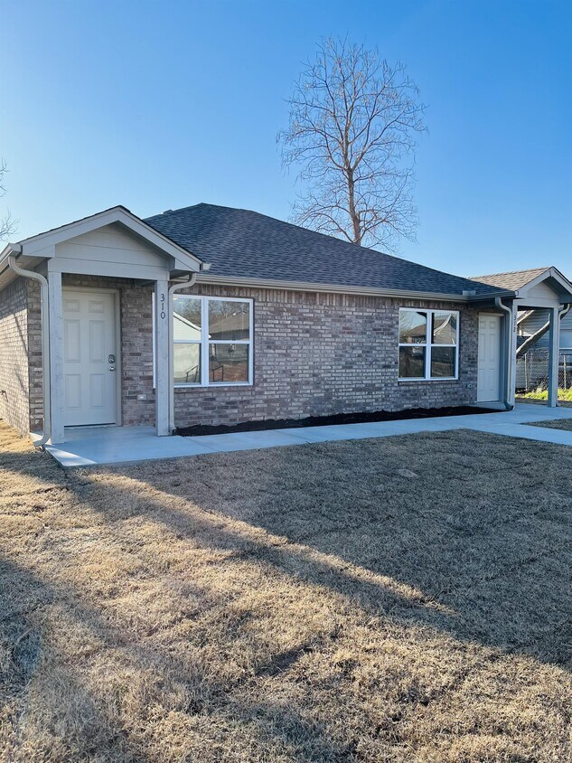 310 N Grant Ave, Sand Springs, OK 74063 House Rental in Sand Springs