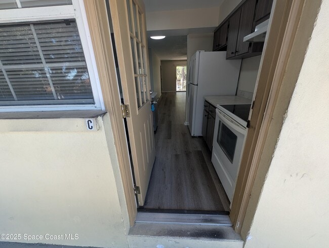 Foto del edificio - 215 Knox McRae Dr