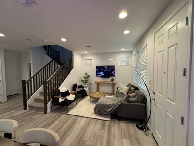 Building Photo - Charming 3BR House in San Tan Valley