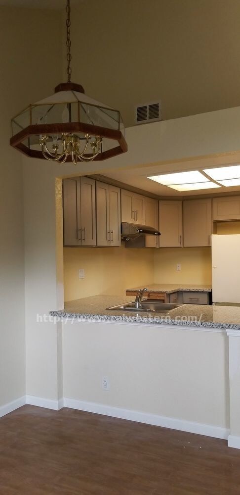 Building Photo - 1280 Zeka Dr