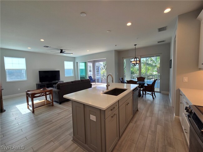 Building Photo - 2658 Seychelles Cir
