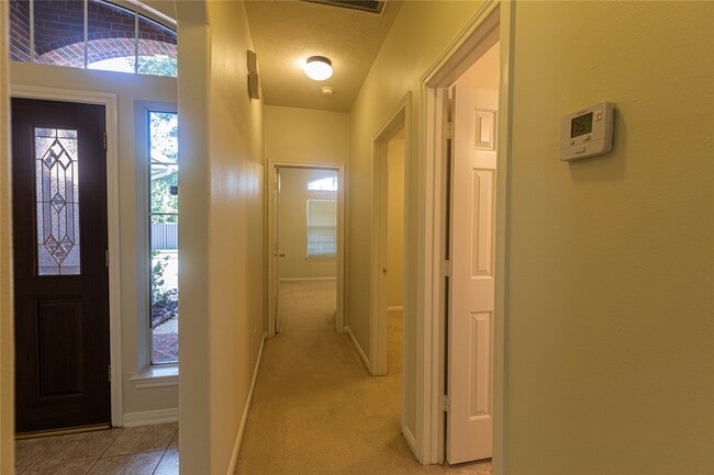 Building Photo - 16414 Reddingford Ln