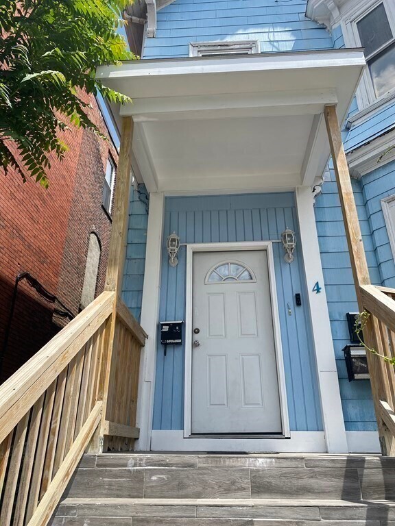 Building Photo - 4 Woodbine St