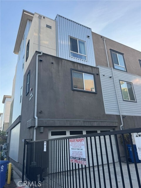 Foto del edificio - 9042 Garvey Ave