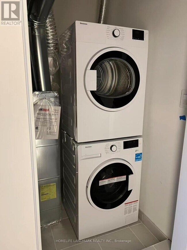 Building Photo - 30 Liben Wy