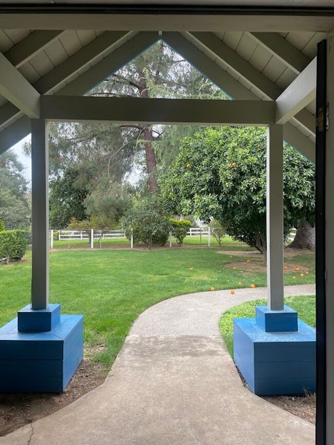 Building Photo - 3742 Orchard Ln - .77 Acres with Pool