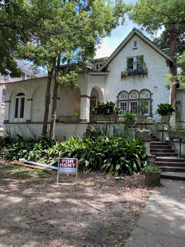 Building Photo - 7819 St Charles Ave