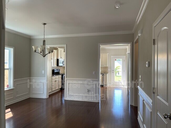 Foto del edificio - 6909 Nellore St