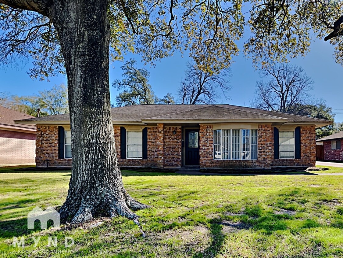 Foto principal - 9015 Eldora Dr