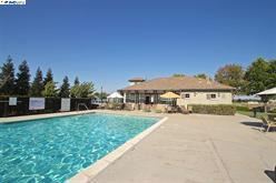 Building Photo - 3 br, 2.5 bath House - 1380 Kubicek Way