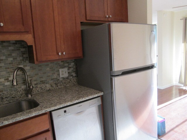Building Photo - 721 Robert Frost Dr