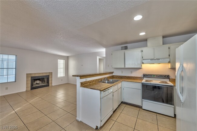 Building Photo - 1961 Cosmic Dr