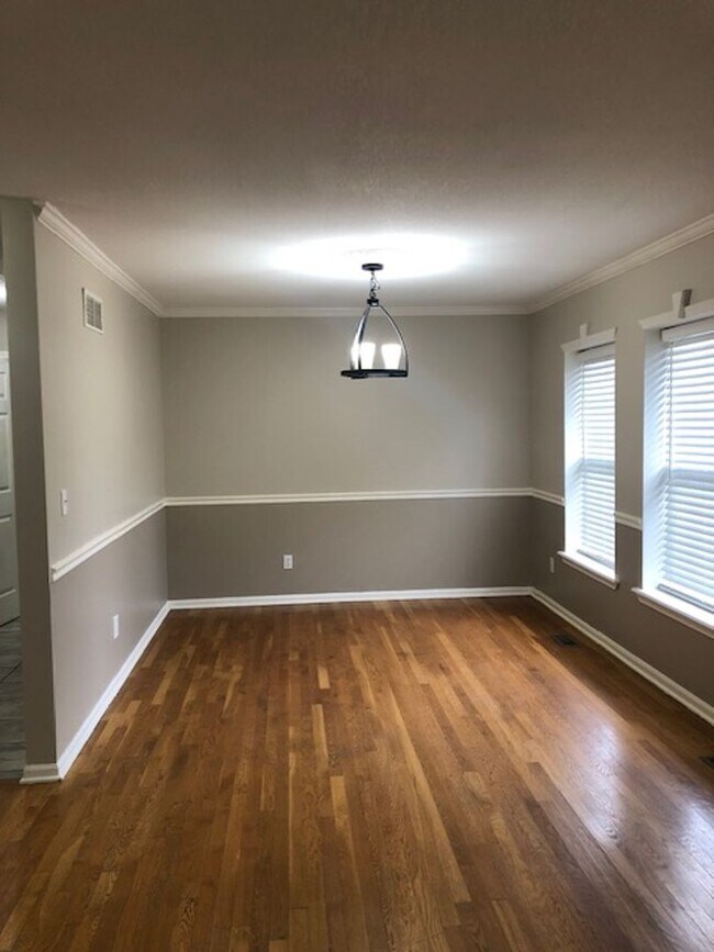 Foto del edificio - 628 SE Greenridge Ct