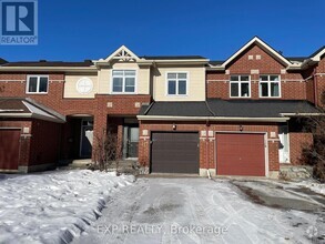 Building Photo - 117 Thornbury Crescent