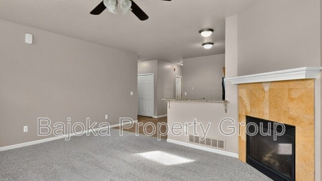 Building Photo - 43074 Burlington Dr