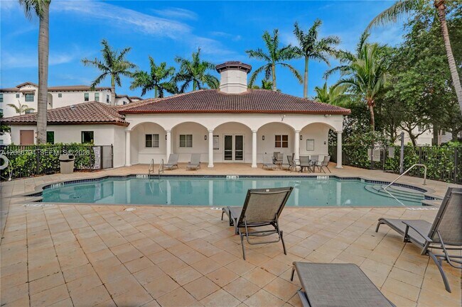 Foto del edificio - 12600 SW 50th Ct