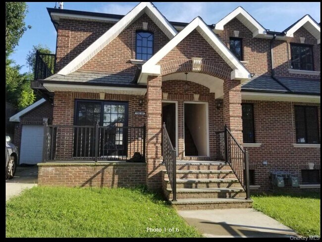 Foto del edificio - 248-04-248-40 40th Ave
