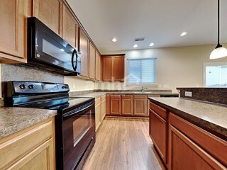 Foto del edificio - 8822 Shadowglen Dr