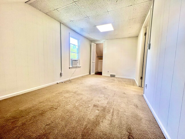 Building Photo - 5124 Allen St