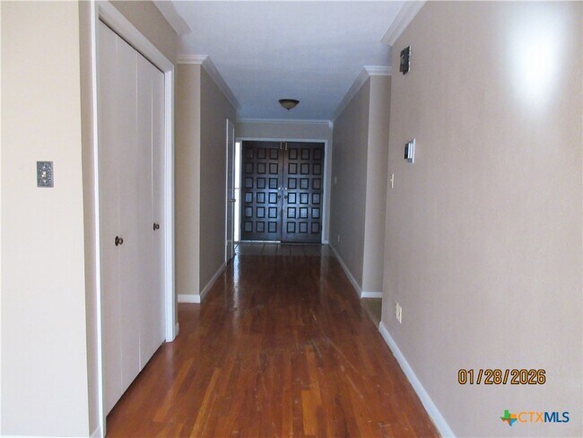 Foto del edificio - 906 Illinois Ave