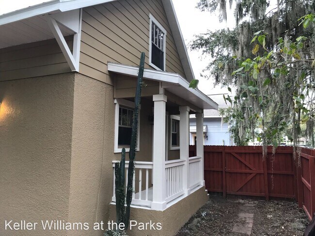 Foto del edificio - 3 br, 2 bath House - 2910 E. Washington St...