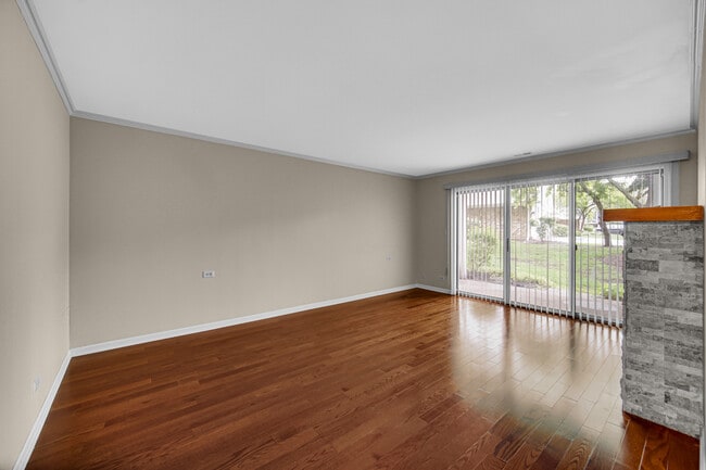 Building Photo - 1401 Wentworth Ct