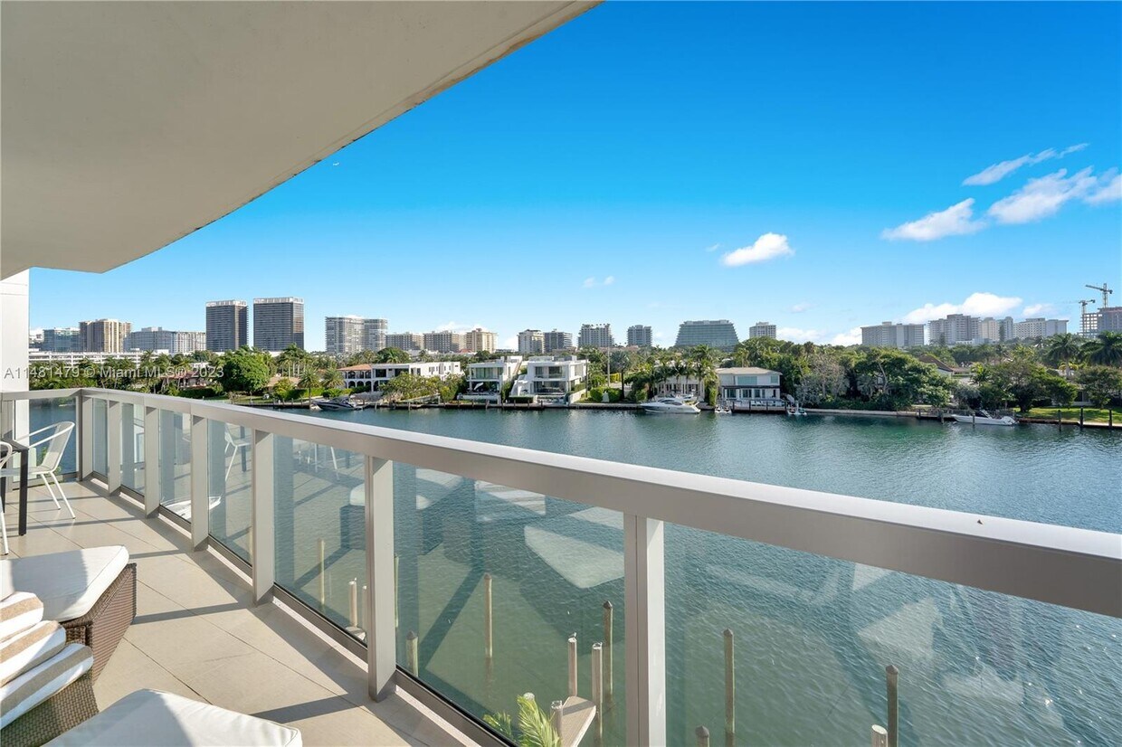 9261 E Bay Harbor Dr Unit 504, Bay Harbor Islands, FL 33154 Condo for