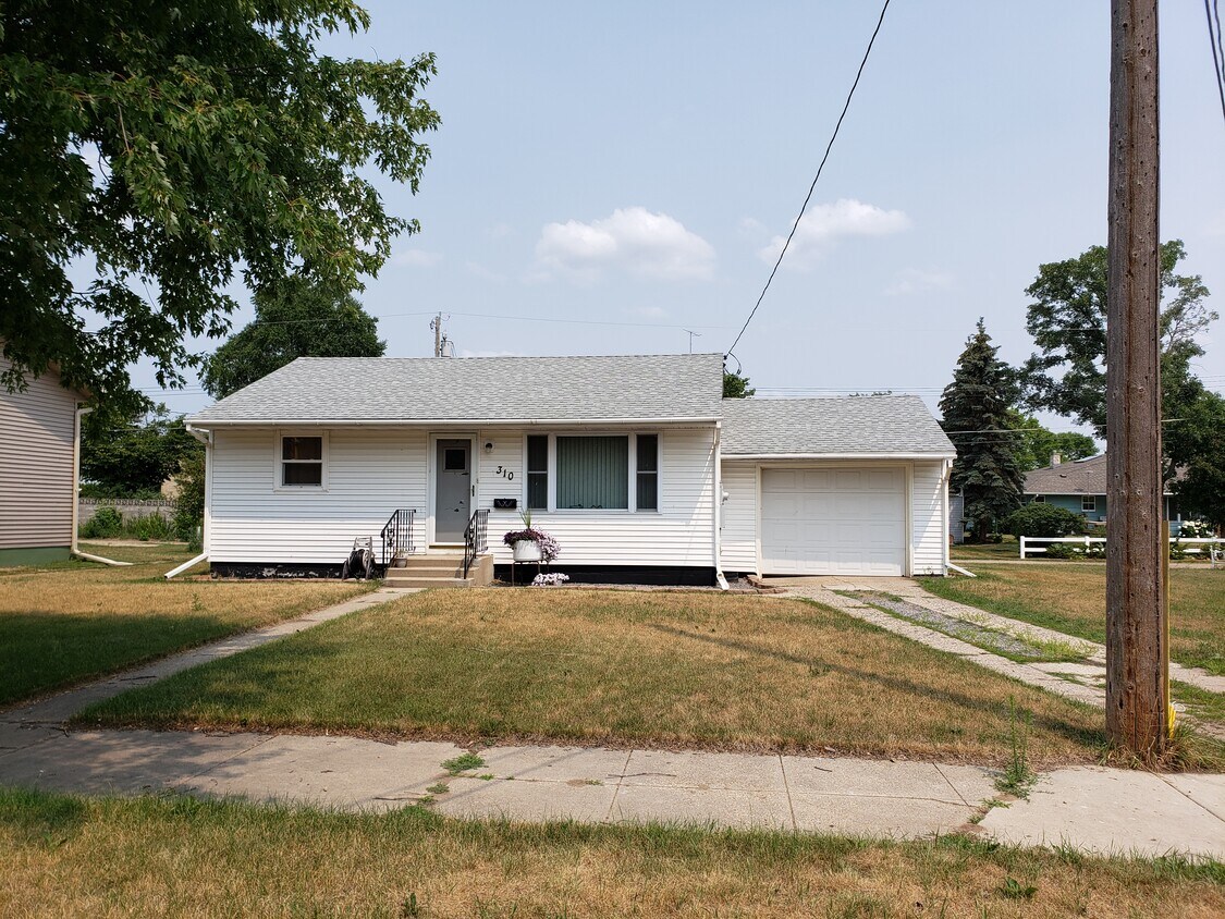 Primary Photo - 310 Garfield Ave SW