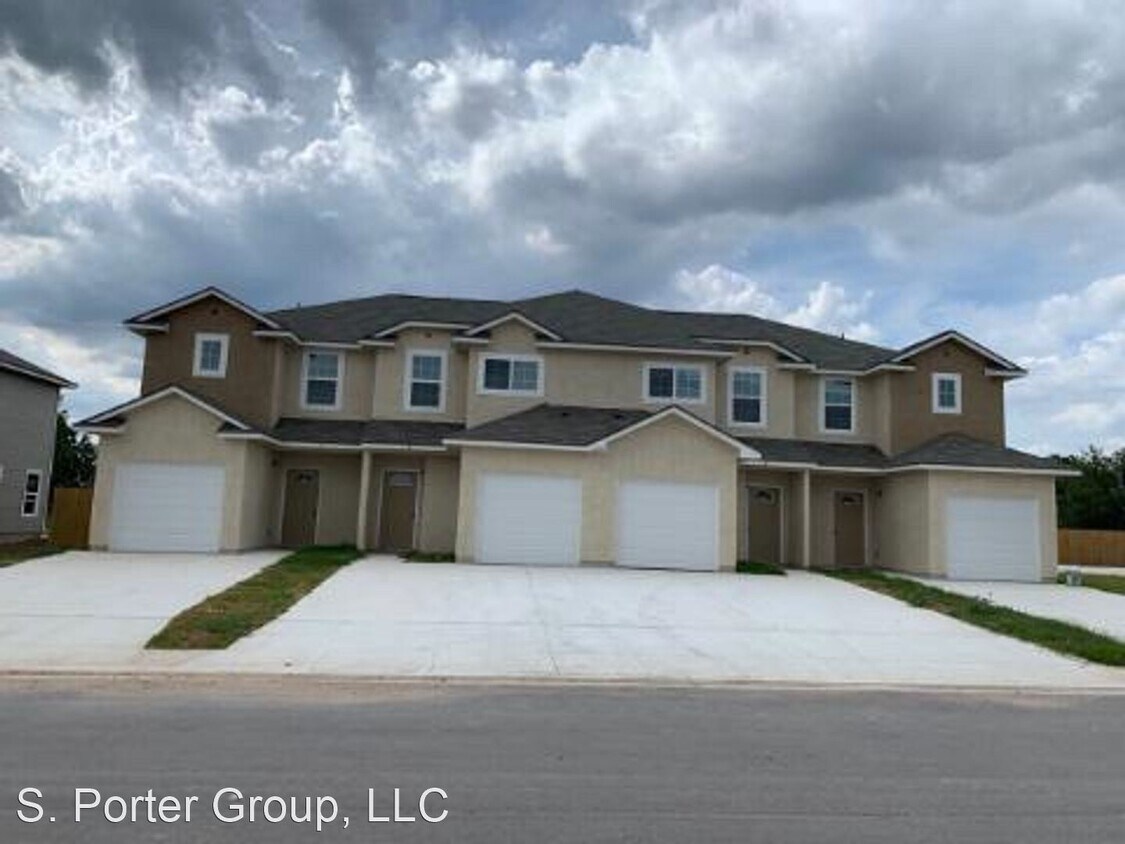 Foto principal - 8335 Breezy Cove