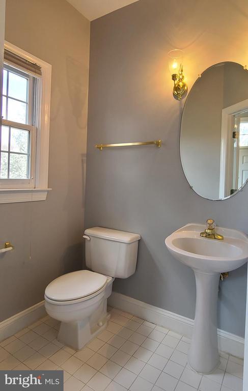 Building Photo - 2725 Baronhurst Dr