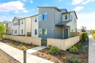 Building Photo - 273 Shoveler