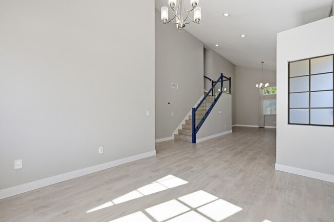 Building Photo - 1162 Erin Dr